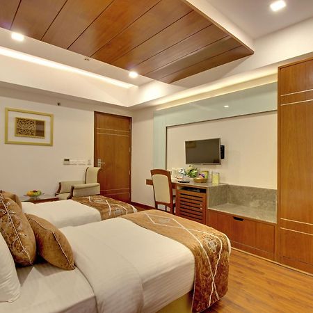 Hotel Swaran Palace Delhi  Extérieur photo