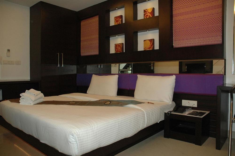 Hotel Swaran Palace Delhi  Extérieur photo