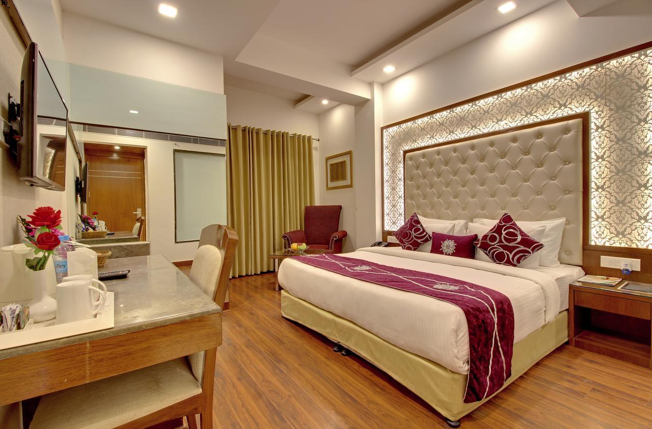 Hotel Swaran Palace Delhi  Extérieur photo