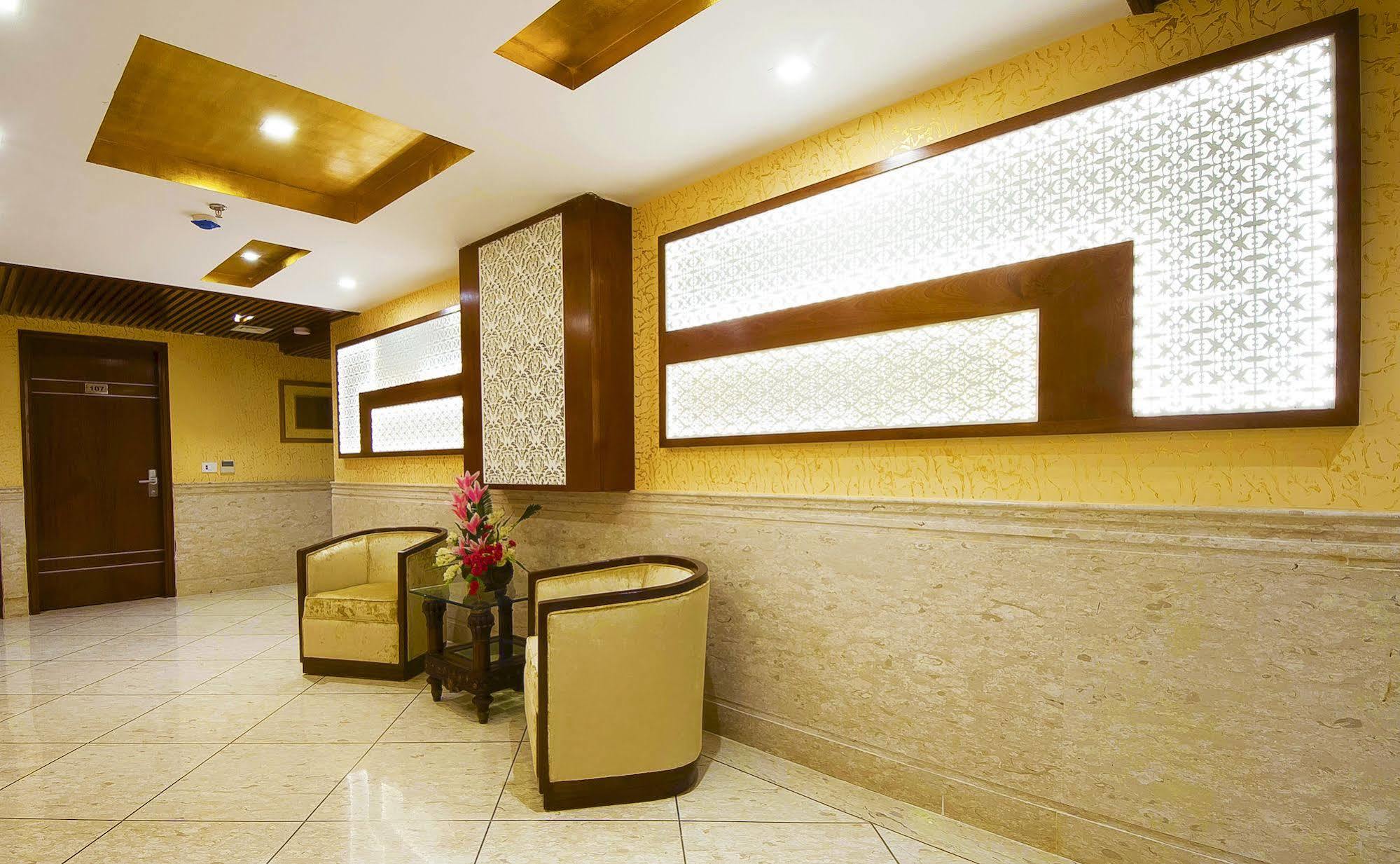 Hotel Swaran Palace Delhi  Extérieur photo